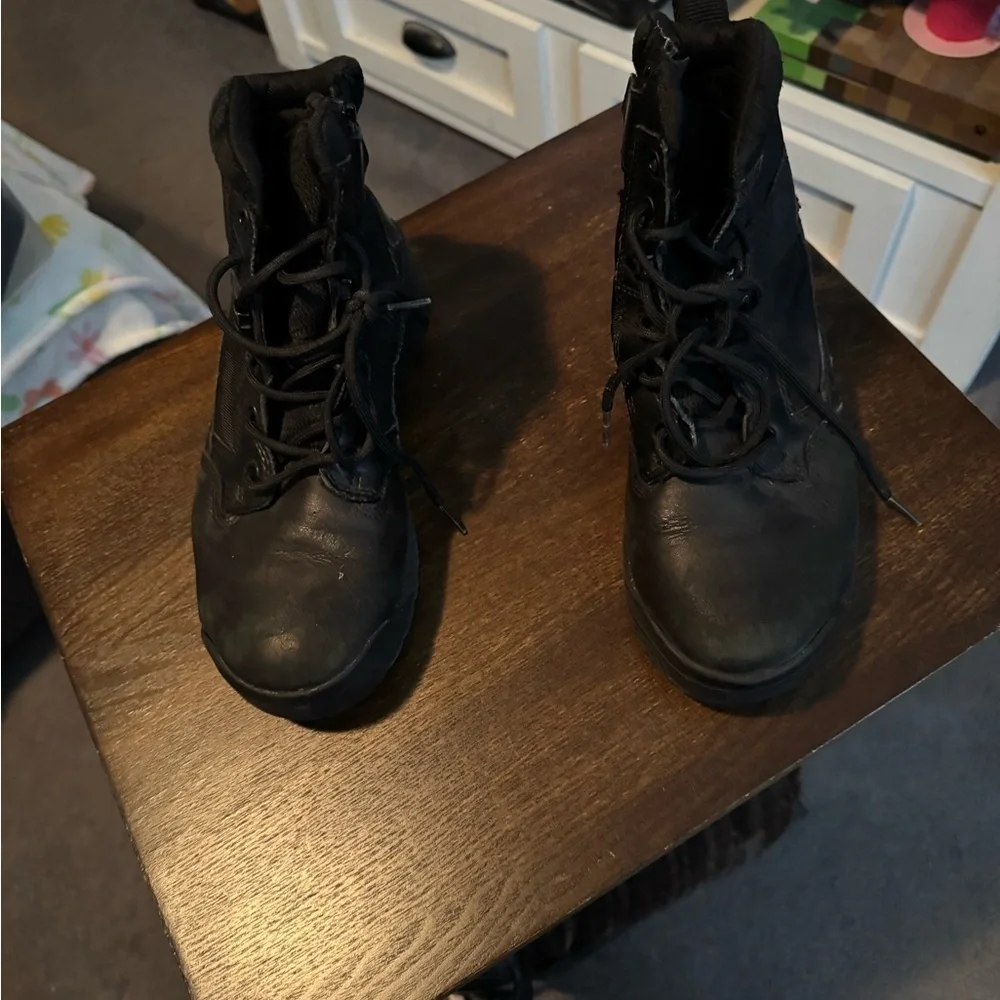 5.11  | Work Boot with Side Zipper in Black | size 7 in Men’s | 9 in Women’s